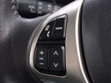 ステアリングスイッチ装備!運転しながら手元でオーディオの操作などができます。