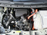 エンジンルームも綺麗にクリーニング済んでます。
