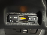 有料道路のレーン通過に便利なETC2.0車載器を装着しています。ご利用にはセットアップが必要となります。