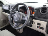 高いホールド性で運転姿勢が安定します。長距離ドライブでも疲れにくいのが魅力です。快適なドライビングライフをお送りください♪
