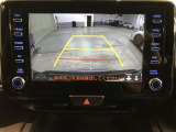バックガイドモニターで、後方を確認しながら安心して駐車することができます。運転初心者も熟練者も必須の機能ですよ!