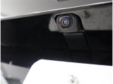 バックカメラが付いているので後方確認が非常にしやすいです。今や運転初心者も熟練者も必須装備!ついていて損はないですね♪