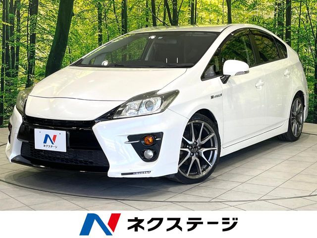 トヨタ プリウス 