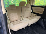 3列目シートはもちろん状態良好☆大人でもゆったりと座って頂けますので、大人数でのお出かけもラクラクです♪ご家族で、気の知れた仲間で、ドライブに行くのが楽しみですね♪