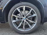 右前フロント 245/45R20