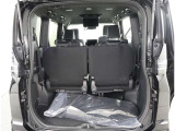 開口部の広いラゲージスペースは、ゴルフバックなどの荷物もラクラク積み込めます。