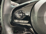ステアリングにオーディオ操作スイッチが付いています。オーディオ画面に直接タッチしなくても操作が出来ますので、運転に集中できます。