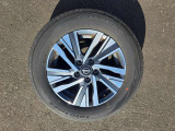 純正のアルミホイールです。
