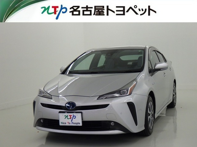 トヨタ プリウス 