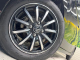 【純正14インチアルミホイール】外観にマッチした純正アルミホイールを装着しております。各種社外アルミホイールや、スタッドレスタイヤも取扱いしております。是非ご相談ください♪