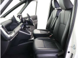見通しのよいすっきりとした視界で、誰でも運転しやすいです。運転のしやすさは疲れにくさにも繋がりますよ♪
