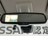 【バックミラー】ミラー鏡面上でアラウンドビューモニターの映像確認できます。
