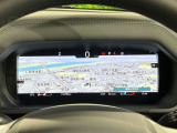 インタラクティブドライバーディスプレイ『フルスクリーンの3Dマップの表示が行えます。』ドライビングの喜びを一層高める機能です。