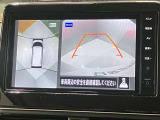 【アラウンドビューモニター】車を上から見下ろしているかのような映像で周囲の状況がひと目で確認、狭い駐車場に駐車するときも安心です♪♪障害物などがあると警告音がなりますので安心して駐車が出来ます★