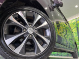 【純正15インチアルミホイール】外観にマッチした純正アルミホイールを装着しております。各種社外アルミホイールや、スタッドレスタイヤも取扱いしております。是非ご相談ください♪