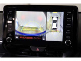 車両を上から見たような映像表示するパノラミックビューモニター付き!