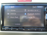 ホンダ純正ナビ装着車です!ナビ機能はもちろんオーディオ機能も充実しております!