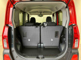 広々ラゲッジスペースです。いろんな荷物も積み込みしやすくなってます!!