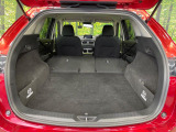 後席を格納すると、これだけの広さが!シーンに合わせたシートアレンジで、大きな荷物も積むことが出来ます♪