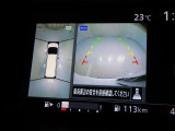 パノラミックビューモニターシステムが付いているので車の上から見た映像が確認できますよ。