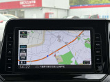 ★メモリーナビはタッチパネル式で簡単操作。TVもフルセグですので映像もとっても綺麗です。お好きな音楽を聞きながらドライブをお楽しみ下さい。