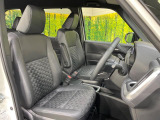 運転席シート廻りは使用感も少なく、良好な状態となっています。前オーナー様が丁寧に使っていたことがよくわかりますね。