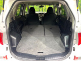 普段のお買い物や通勤、送迎等に十分な荷室スペースを確保しております。セカンドシートを倒すと、大きな荷物の積載も可能です♪