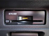 スッキリと収まったETC2.0ユニット。 やはり便利さからマストアイテムになってきましたね。