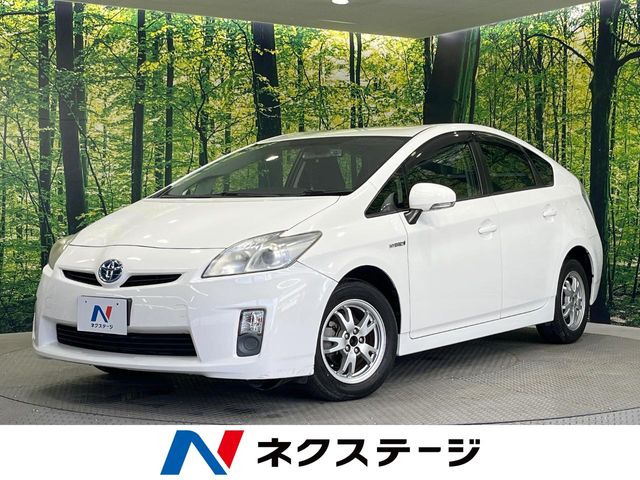 トヨタ プリウス 