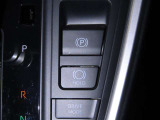 電動パーキングブレーキを装備しております。