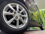 【純正14インチアルミホイール】外観にマッチした純正アルミホイールを装着しております。各種社外アルミホイールや、スタッドレスタイヤも取扱いしております。是非ご相談ください♪