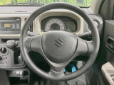 ステアリングも使用感が少なく、きれいな状態となっております♪