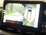 【パノラミックビューモニター】専用のカメラにより、上から見下ろしたような視点で360度クルマの周囲を確認することができます☆死角部分も確認しやすく、狭い場所での切り返しや駐車もスムーズに行えます。
