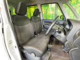 運転席シート廻りは使用感も少なく、良好な状態となっています。丁寧に使われていたことがよくわかりますね。