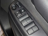電動格納式ドアミラー・パワーウインドウを装備しています。