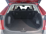 ワゴンならではの広々としたラゲージスペースを備えています。ライフスタイルに合わせていろいろな物を積み込めます!
