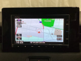 ナビゲーションは、インターナビ対応のGathers純正メモリーナビを搭載しています。Bluetoothオーディオ機能がありますので、スマートフォンなどの音楽も再生できます。