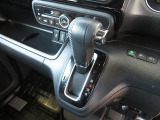 手の届きやすい位置にレイアウトされた操作のしやすいインパネシフト◎コンパクト設計で足元もスッキリお使い頂けます◎