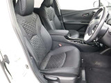 見通しのよいすっきりとした視界で、誰でも運転しやすいです。運転のしやすさは疲れにくさにも繋がりますよ♪