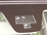 【スズキ レーダーブレーキサポート】走行中に前方の車両等を認識し、衝突しそうな時は警報とブレーキで衝突回避と被害軽減をアシスト。より安全にドライブをお楽しみいただけます。