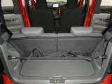 広々としたラゲージスペースを備えています。ライフスタイルに合わせていろいろな物を積み込めます!