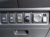 エマ-ジェンシ-ブレ-キ・車線逸脱警報・前後に障害物センサー備えます。