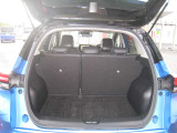 トランクルームは、シートも倒すことも出来ますので、さらに長い荷物も積むことが出来ます☆