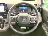【純正革巻きステアリング】上質な革を使用することで、手にしっかり馴染みとても運転しやすいハンドルです♪