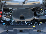 インジ二ウム3.0リッター6気筒ターボ・クリーンディーゼル。 出力350ps、トルク700N・m(カタログ値) マイルドハイブリッド
