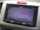 ◆バックカメラ◆リバースにするだけで映ります、後方の安全確認や、狭い駐車場での車庫入れ、雨の日や夜間など視界の悪い時に便利です!安全にバックする為には欠かせない装備です。