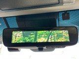 【デジタルインナーミラー】後席の大きな荷物や同乗者で後方が確認しづらい時でも安心!カメラが撮影した車両後方の映像をルームミラー内に表示。クリアな視界で状況の確認が可能です!