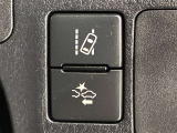 車線逸脱防止装置の「レーンキープアシスト」もついています。万が一のよそ見運転で車線をはみ出しても知らせてくれます♪あると便利な機能ですね!