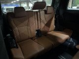 3列目シートはもちろん状態良好☆大人でもゆったりと座って頂けますので、大人数でのお出かけもラクラクです♪ご家族で、気の知れた仲間で、ドライブに行くのが楽しみですね♪