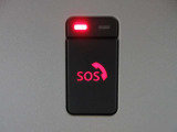 SOSコール 急病時や危険を感じた時SOSコールスイッチを押すと、専門のオペレーターに繋がって、警察や救急車への連携サポートしてくれます。(別途登録費用がかかります)